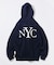 リラックスフィット NYCロゴ ジップアップ フーディー