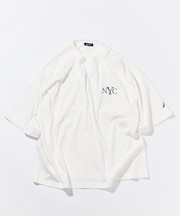 リラックスフィット NYCロゴ クルーネックTシャツ