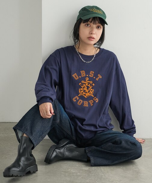 フロッキープリント カレッジロゴロンT