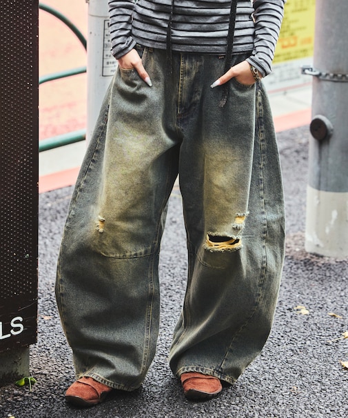 ワイドシルエット カーブ デニムパンツ ダメージ加工