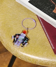 ぷっくり極厚！スタンディングアクキー