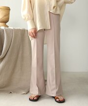 【WEB限定】センターシームカットフレアパンツ