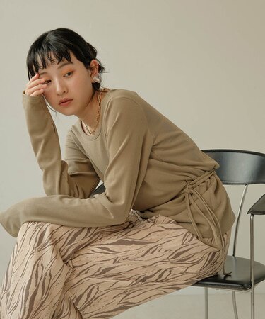 【WEB限定】アシメラップデザイントップス