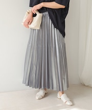 チンツ加工プリーツスカート