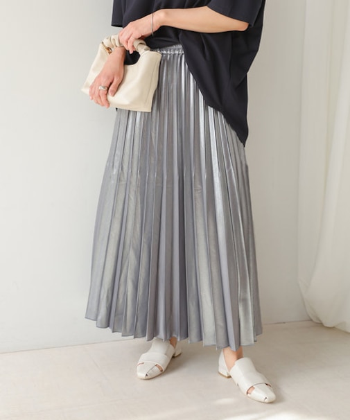 チンツ加工プリーツスカート