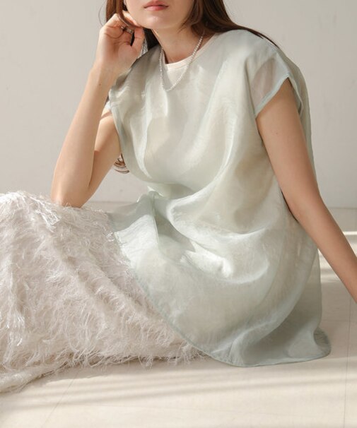 シアーレイヤードノースリーブトップス