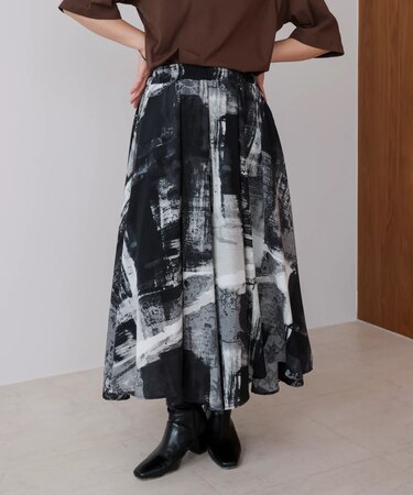 モノトーン柄パンツ