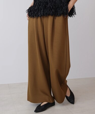 パウンドストレッチセミワイドパンツ