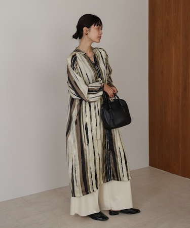 モノトーン柄シャツワンピース