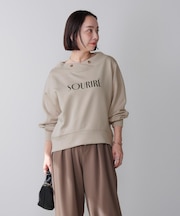 パウンドストレッチロゴプリントプルオーバー
