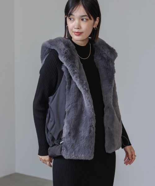 新品！異素材ＭＩＸダウンファーベスト 異素材MIXダウンファーベスト｜ブージュルードの通販｜&mall