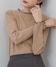 ベージュ