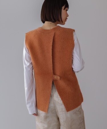 ダブルフェイスフェザースリットベスト