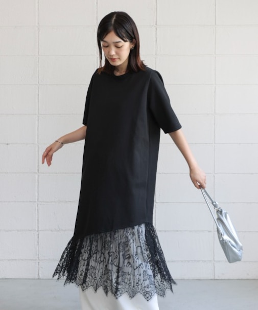 裾レースワンピース