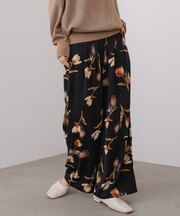 クラシックフラワーワイドパンツ