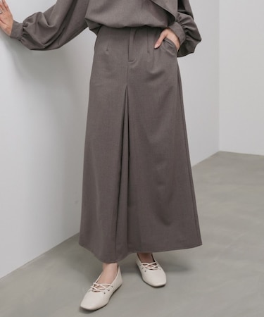 フロントタックIラインスカート