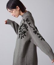 コード刺繍ハイネックチュニック