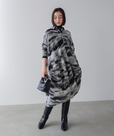 まだら柄ドレープワンピース