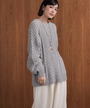 モールケーブルニット