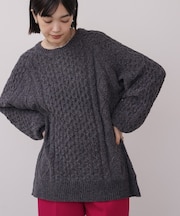 モールケーブルニット