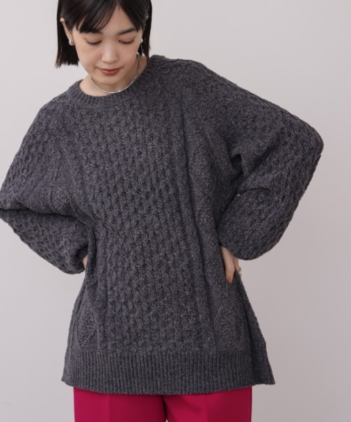 モールケーブルニット