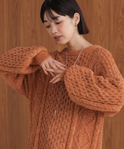 モールケーブルニット