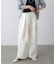 スレンダーベルトワイドパンツ
