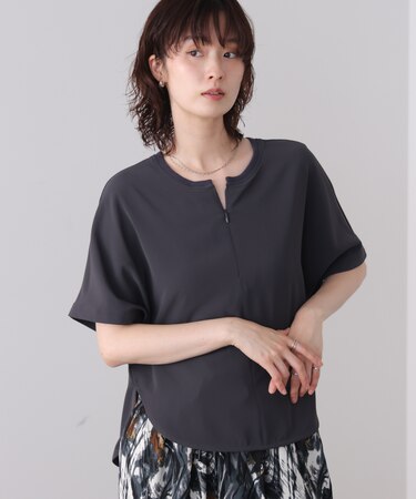 ダブルクロスキーネックブラウス