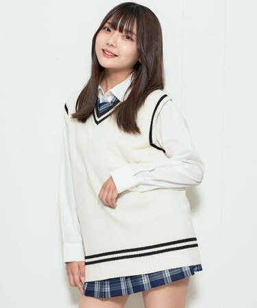 ラインスクールニットベスト