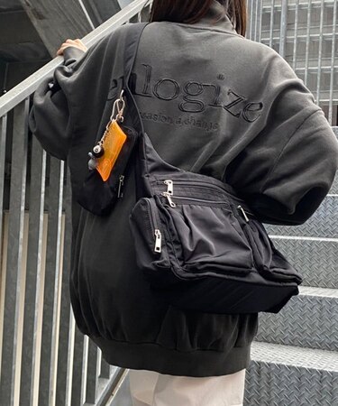 ポーチ付きナイロンショルダーバッグ｜ウィゴーの通販｜&mall（アンド 
