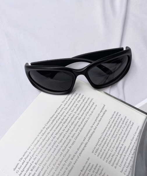 スポーツアイウェア