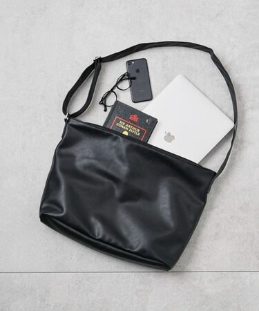 レザータッチBIGショルダー