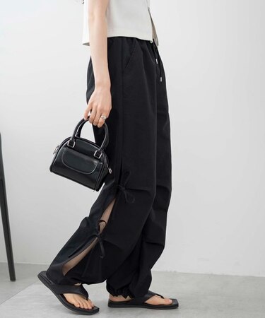 サイドリボンパラシュートパンツ