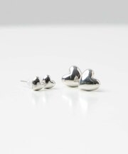 L4Pミニピアス