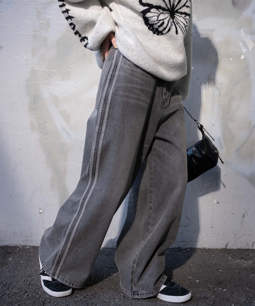 サイドラインワイドデニムパンツ