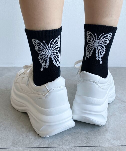 バックバタフライクルーソックス