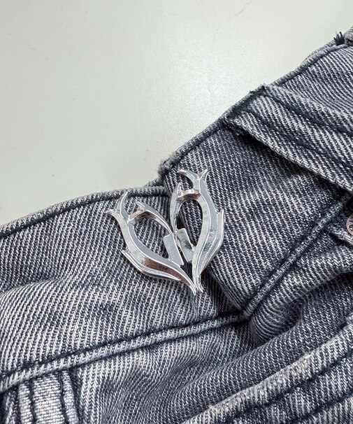 ウエスト調節モチーフクリップ