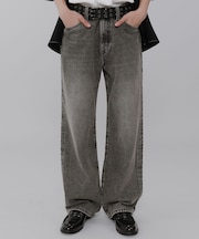 ストレートデニムパンツ