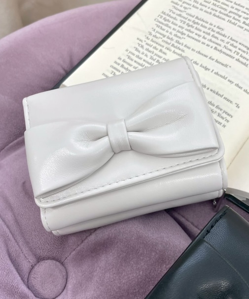 BIGリボンフラップウォレット