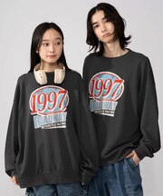 アソートグラフィックプルオーバー