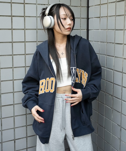 グラフィックBIGZIPパーカー