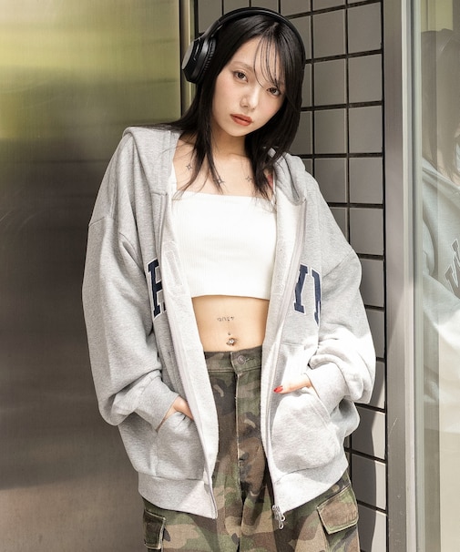 グラフィックBIGZIPパーカー