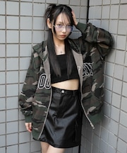 グラフィックBIGZIPパーカー