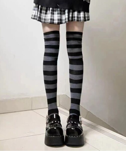 ボーダーニーハイソックス