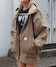 ベージュ