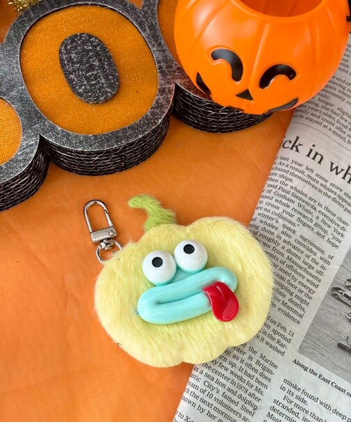 ミニぺろりんパンプキンモンスターぬいぐるみキーホルダー