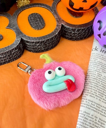 ミニぺろりんパンプキンモンスターぬいぐるみキーホルダー