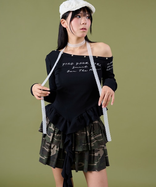 サイドテールスタッズロゴT