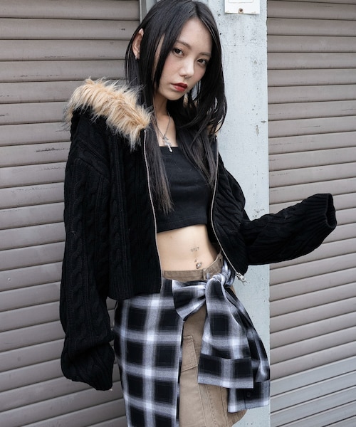 フェイクファー付きケーブルニットパーカー｜ウィゴーの通販｜&mall