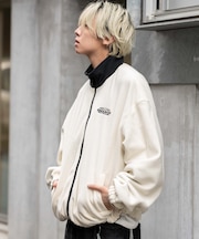 リバーシブルフリースブルゾン